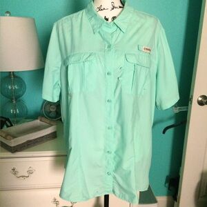 Magellan Outdoors Women’s Light Green Short Sleeve Fishing Shirt